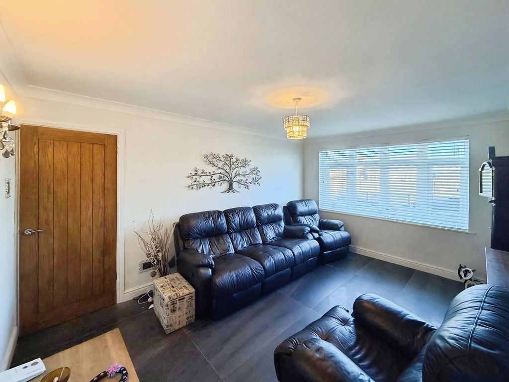 Property photo 2 of 8 4Ae74359-Whatsapp 20Image 202026-03-11 20At 202.41