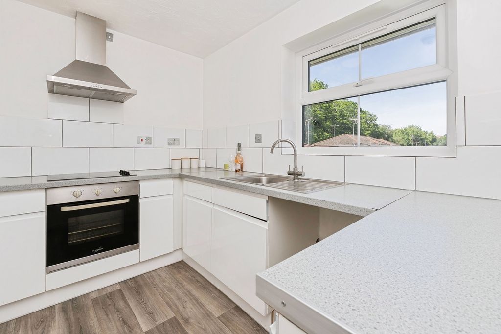 Property photo 1 of 19 Pbox-Img.Jpg