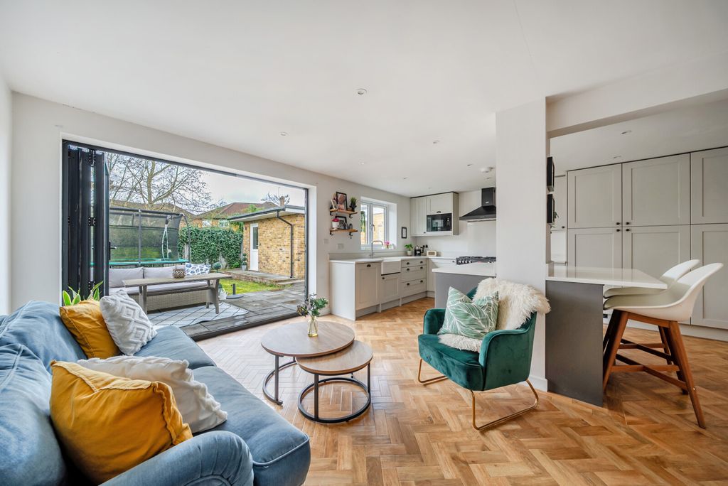 Property photo 3 of 22 1429442-7-69B15Fe...