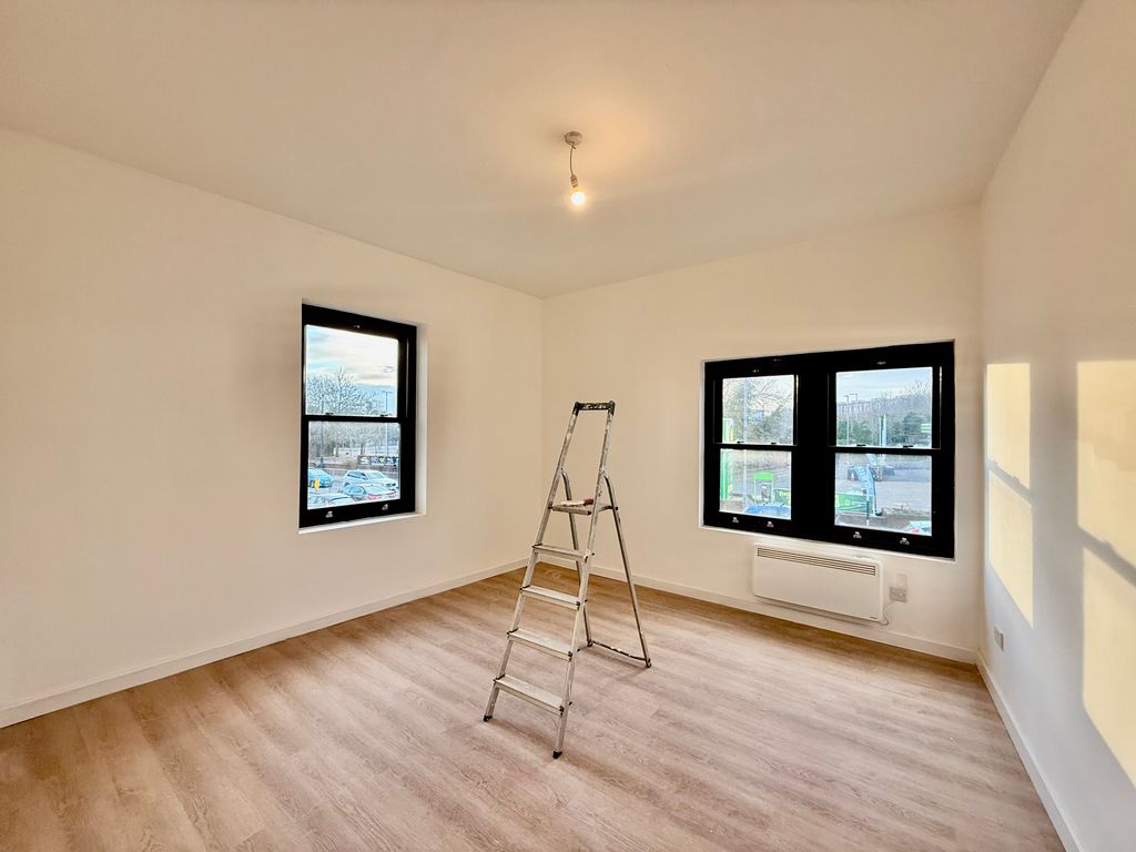 Property photo 3 of 5 Image