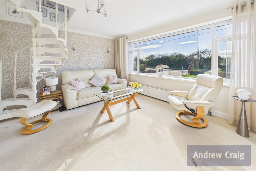 Property photo 2 of 19 Open-Plan Living Space