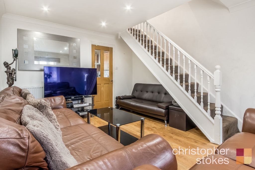 Property photo 2 of 16 4586992