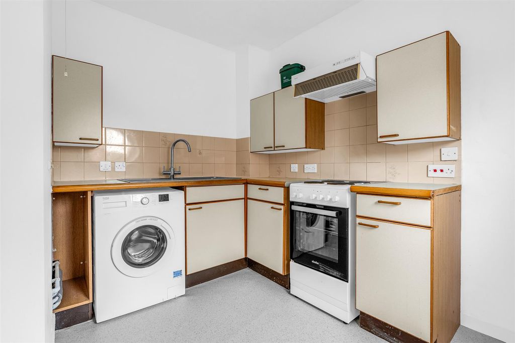 Property photo 2 of 12 Internal-7.Jpg