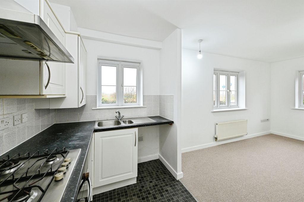 Property photo 3 of 24