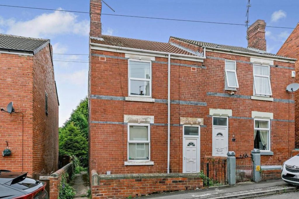 Property photo 1 of 6