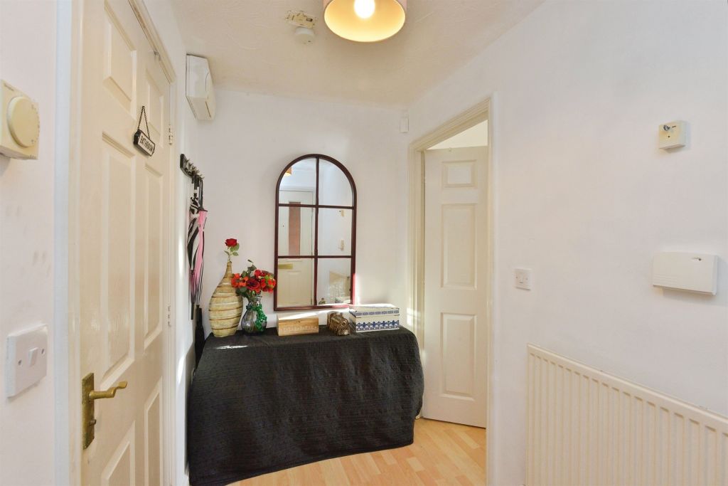 Property photo 3 of 11