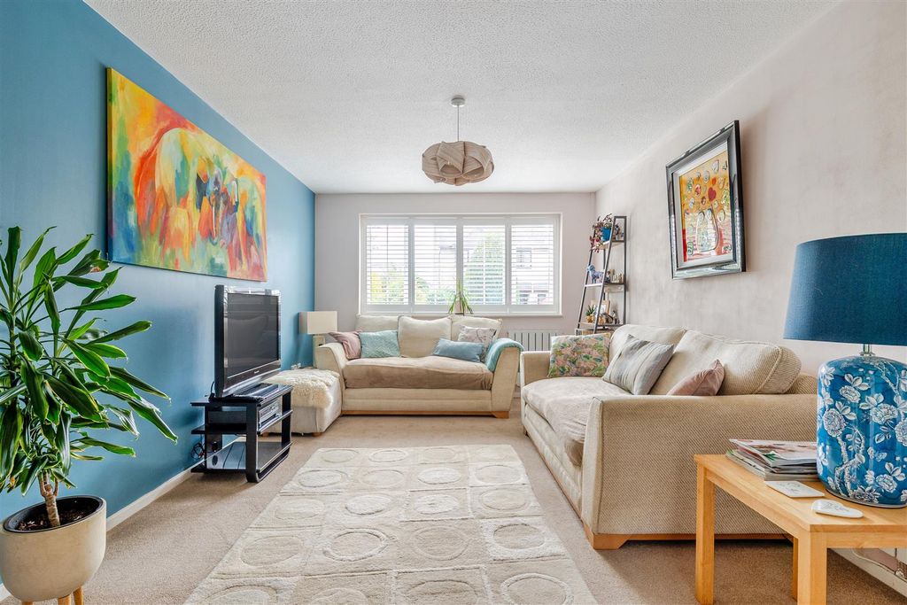 Property photo 3 of 22 1299811-6-683848E74A3d7.Jpg