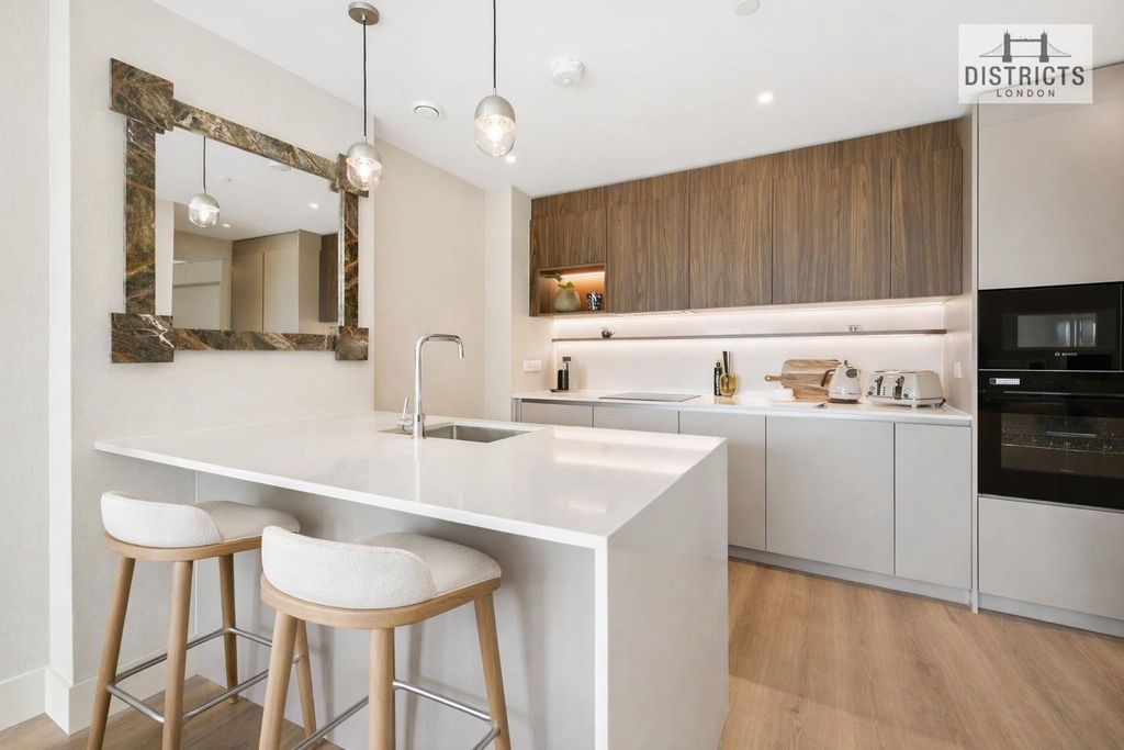 Property photo 2 of 9 Kitchen.Jpg