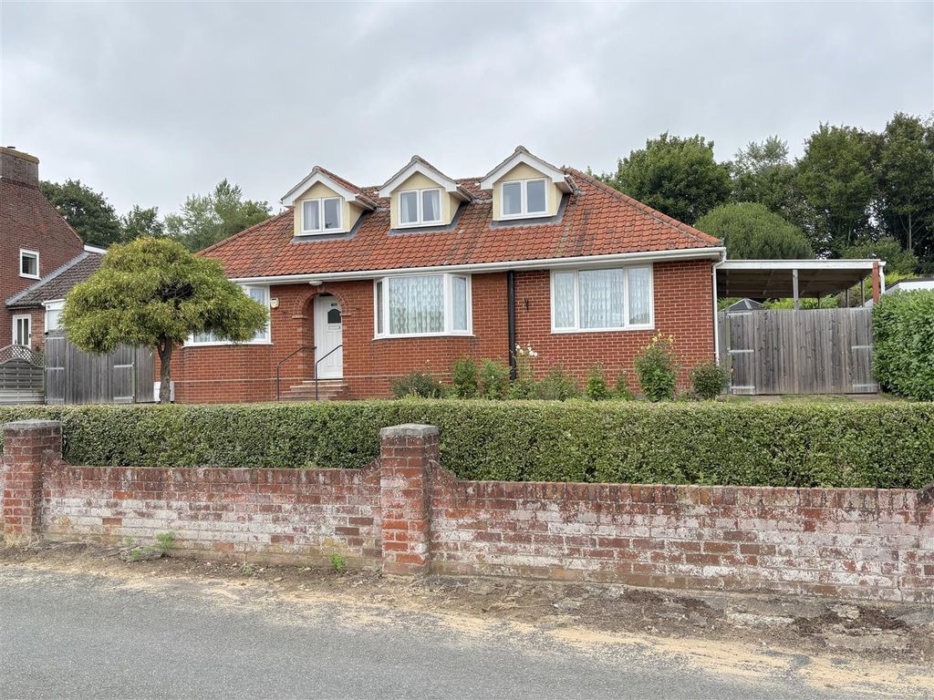 Property photo 2 of 26