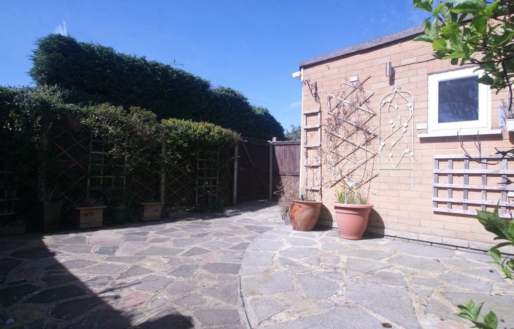 Property photo 2 of 15 Picture No. 14