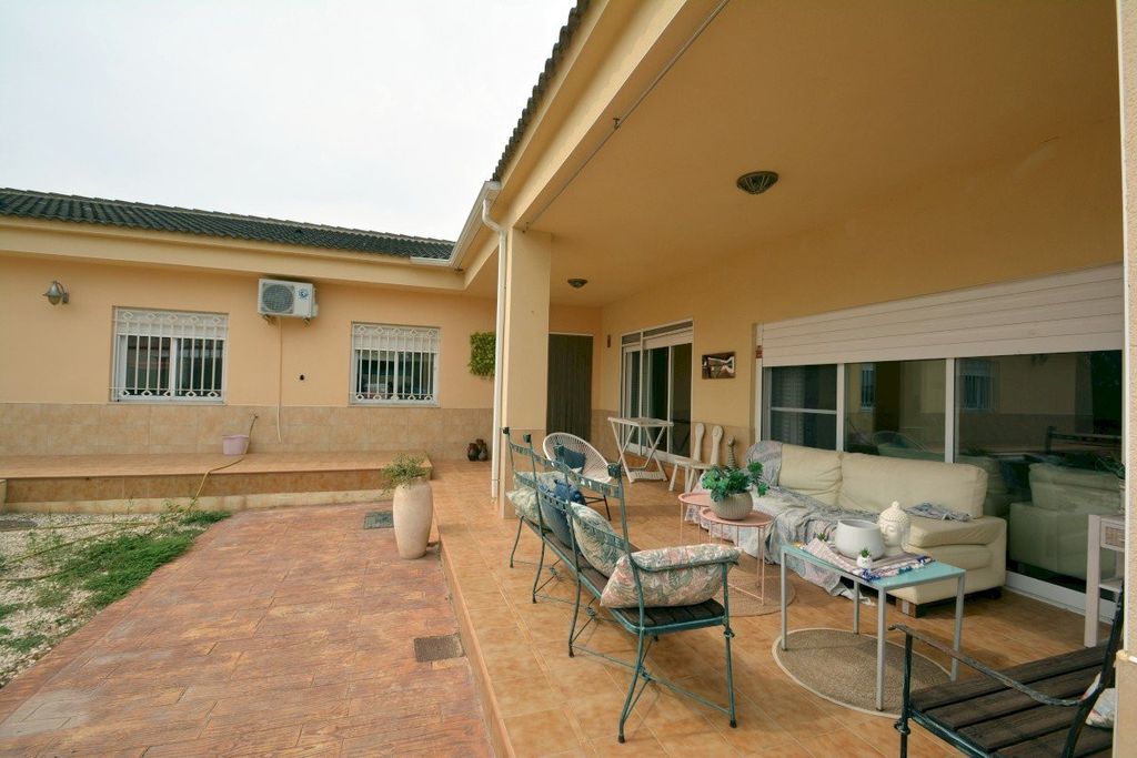 Property photo 3 of 50