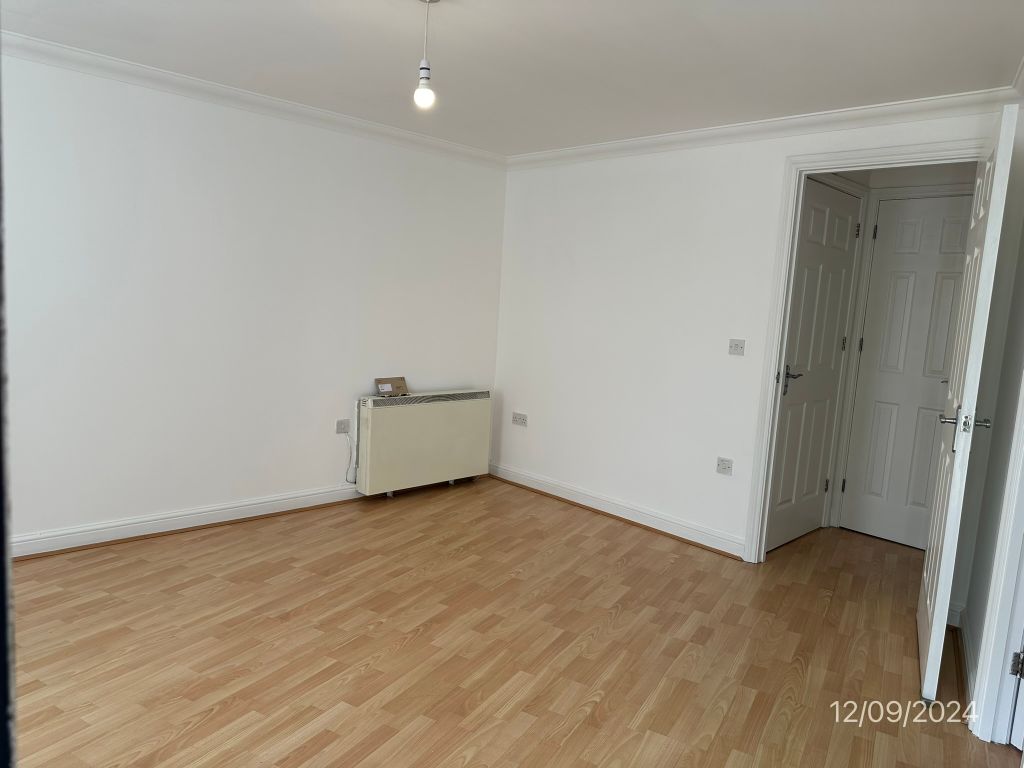 Property photo 3 of 8 Img_6766