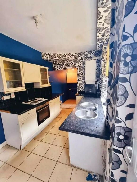 Property photo 3 of 13