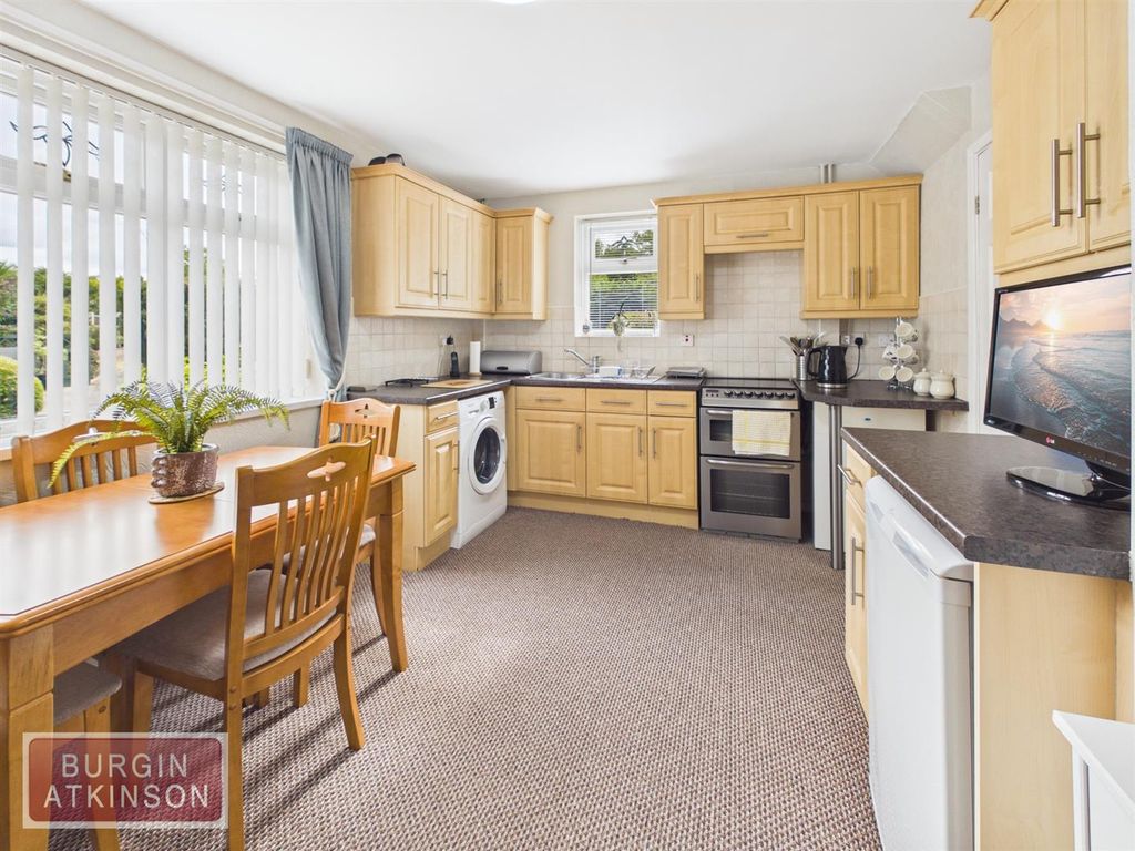 Property photo 2 of 30 Cam01619G0-Pr0231-Still032 (1).Jpg