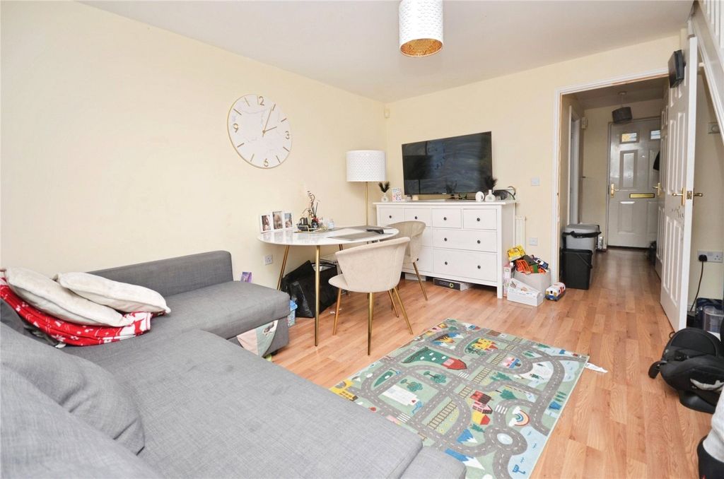 Property photo 2 of 12 Picture No. 04