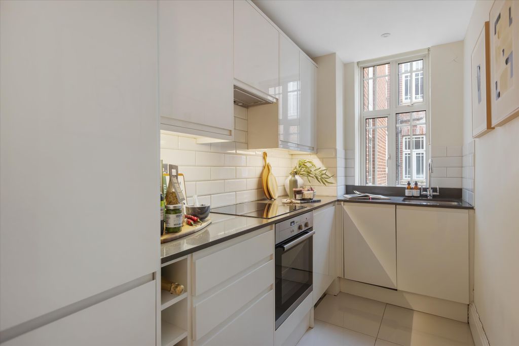 Property photo 3 of 13 Image