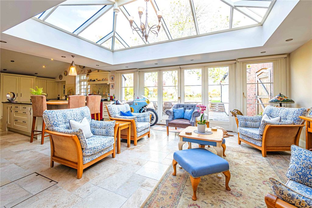 Property photo 3 of 36 Picture 3