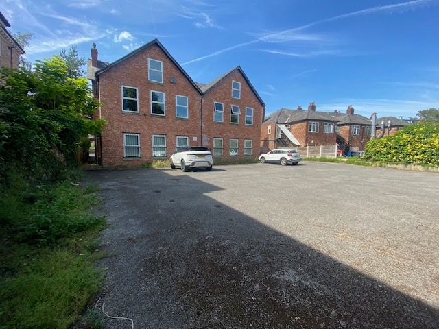 Property photo 2 of 4