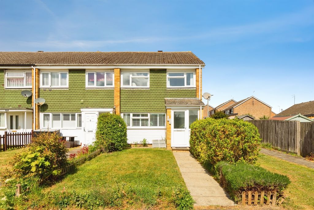 Property photo 1 of 17