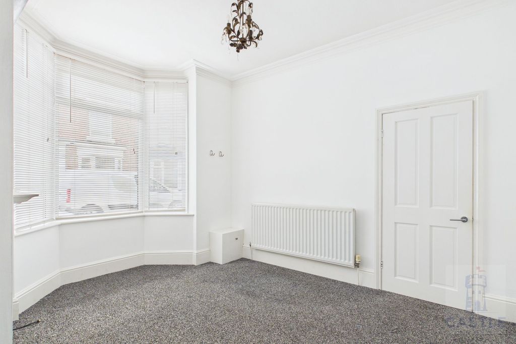 Property photo 2 of 23