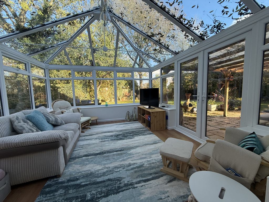 Property photo 2 of 30