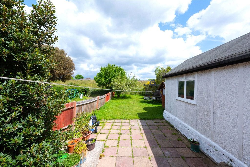 Property photo 3 of 8 Picture No. 03