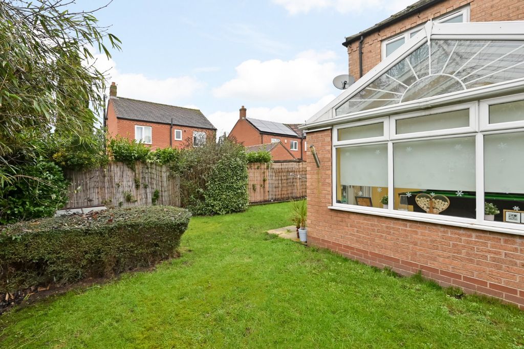 Property photo 2 of 12 Picture 2