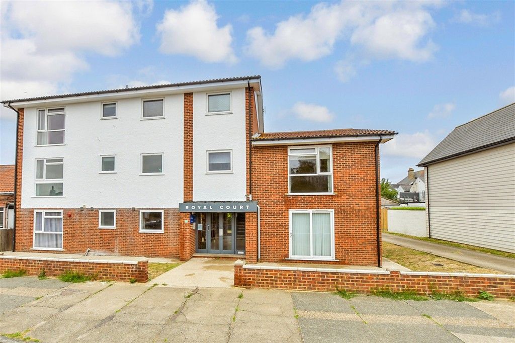 Property photo 1 of 18 External (Brochure)