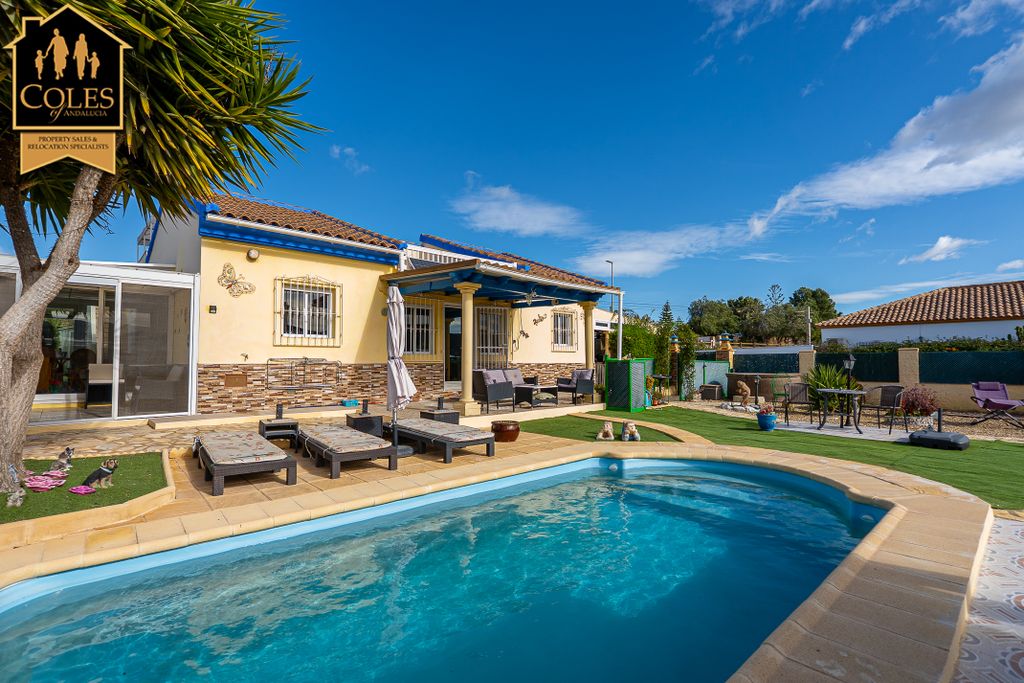 Property photo 1 of 37