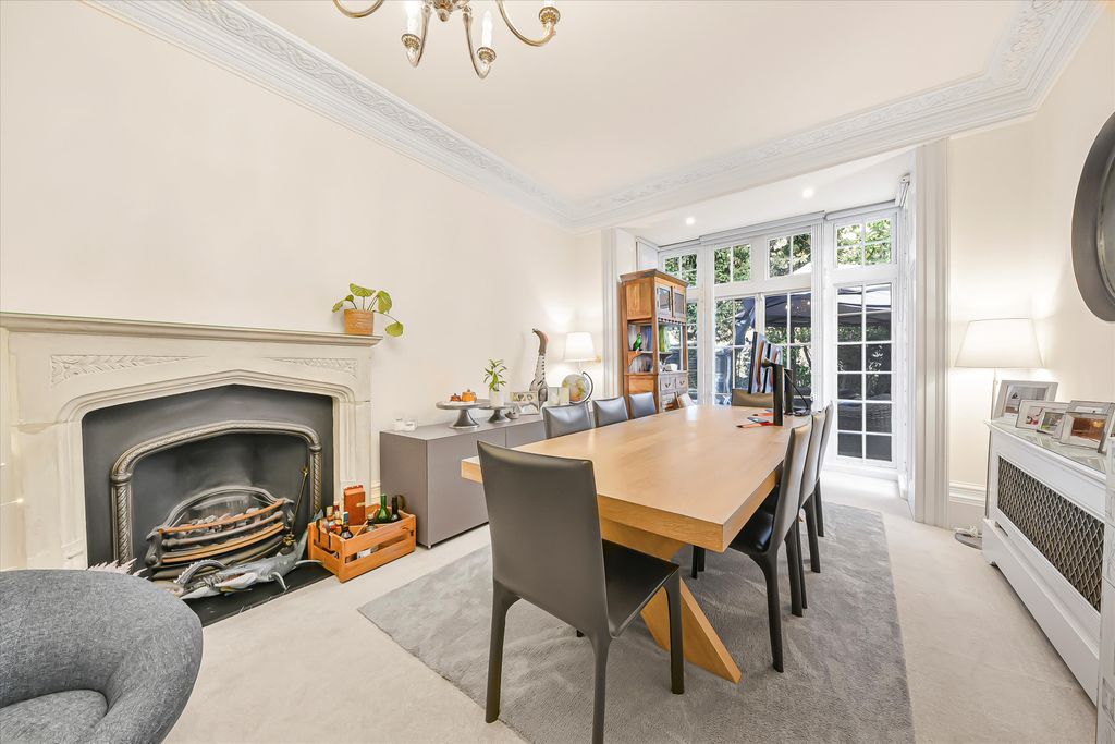 Property photo 3 of 23 Image