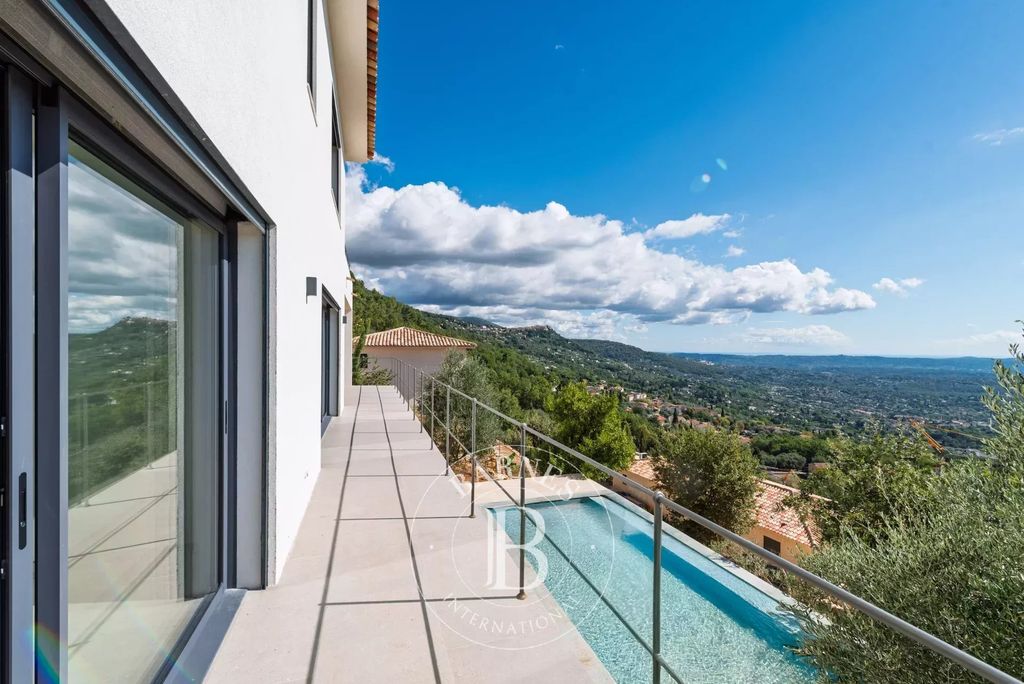 Property photo 3 of 26