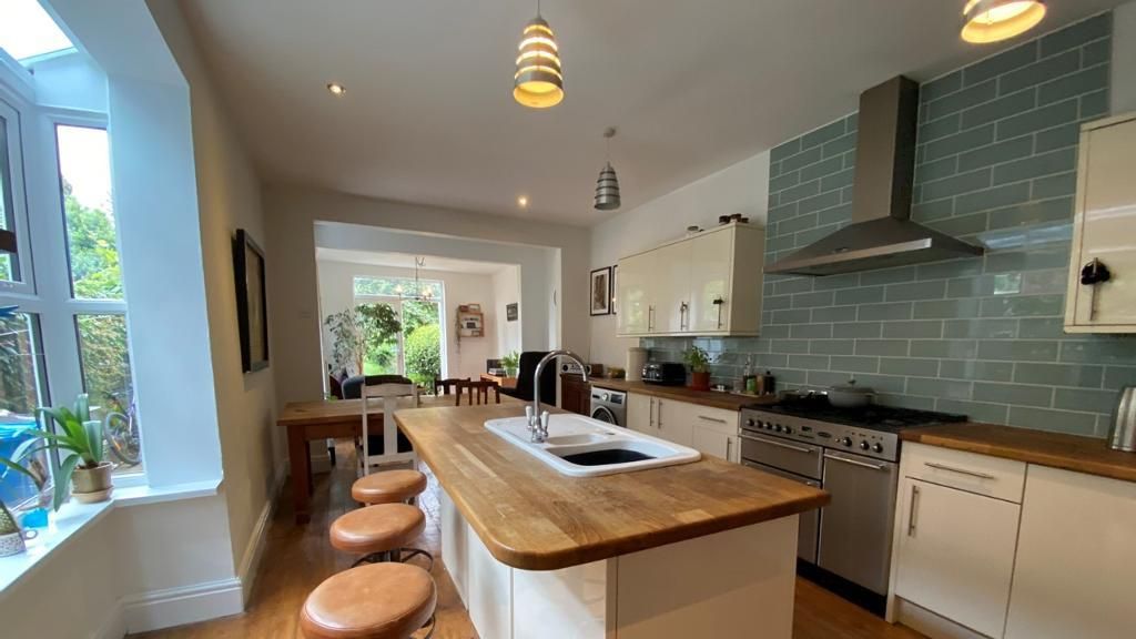 Property photo 2 of 32 Kitchen