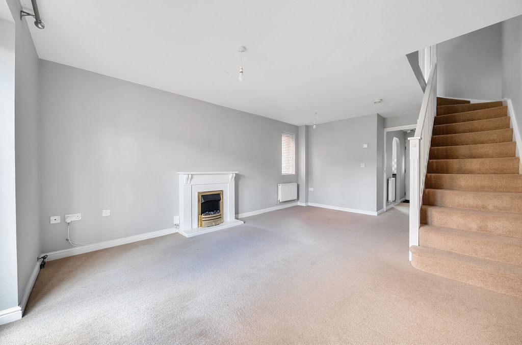 Property photo 3 of 12 1349941-14-68B976...
