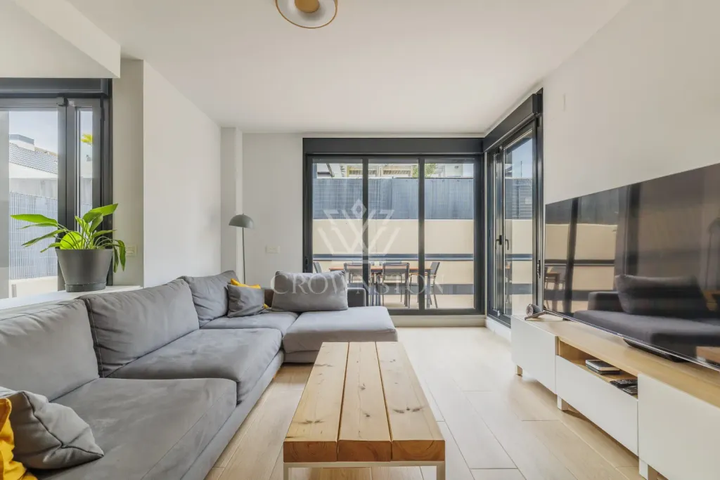 Property photo 3 of 18