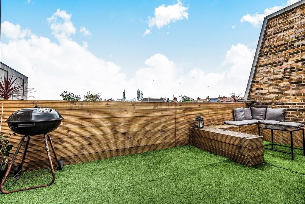 Property photo 2 of 9 716079 (10)