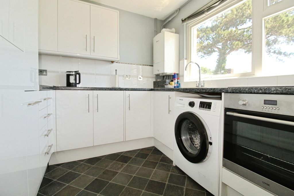 Property photo 2 of 27 Pbox-Img.Jpg