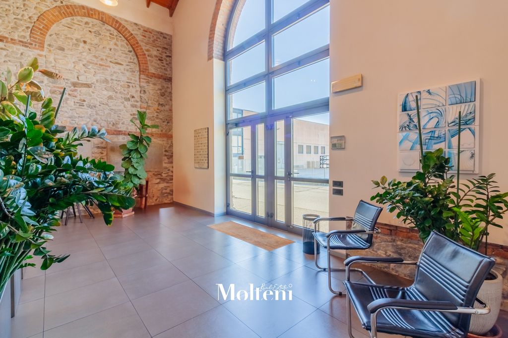 Property photo 1 of 26