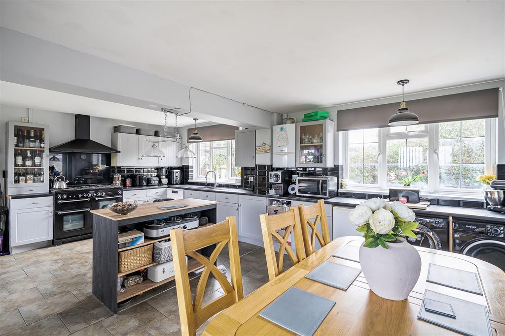 Property photo 2 of 24 Kitchen Dining