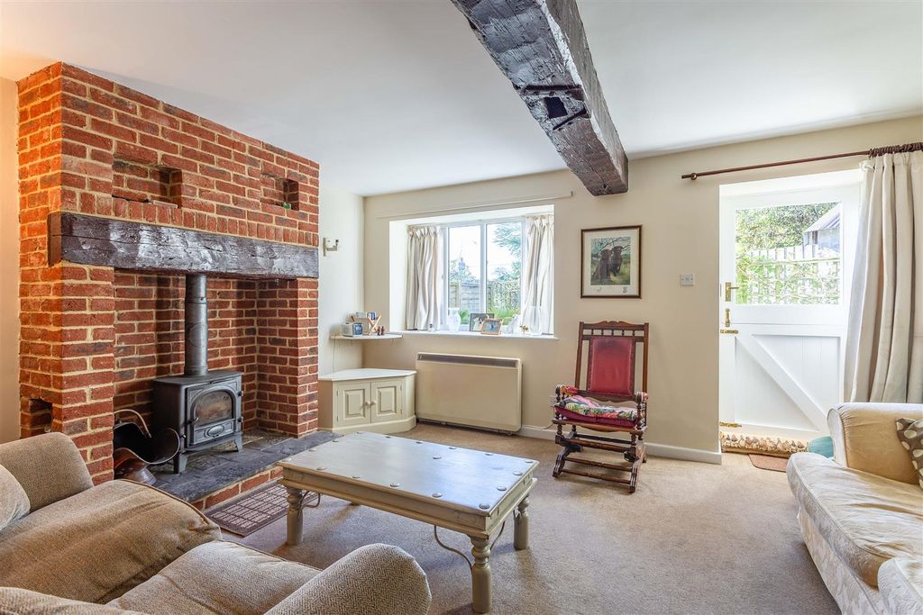 Property photo 2 of 18 Living Room (1).Jpg