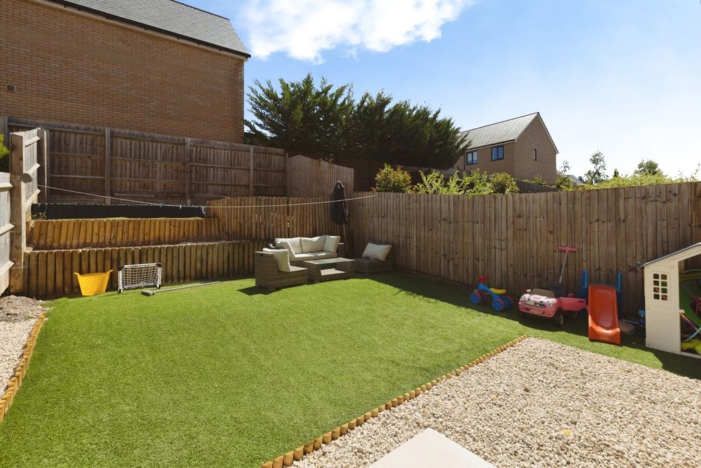 Property photo 3 of 15 Pbox-Img.Jpg