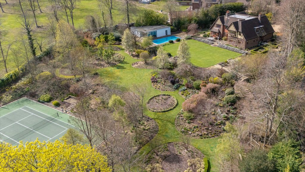 Property photo 1 of 39 Image