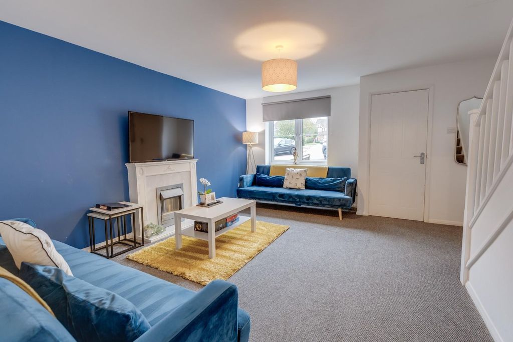 Property photo 3 of 13