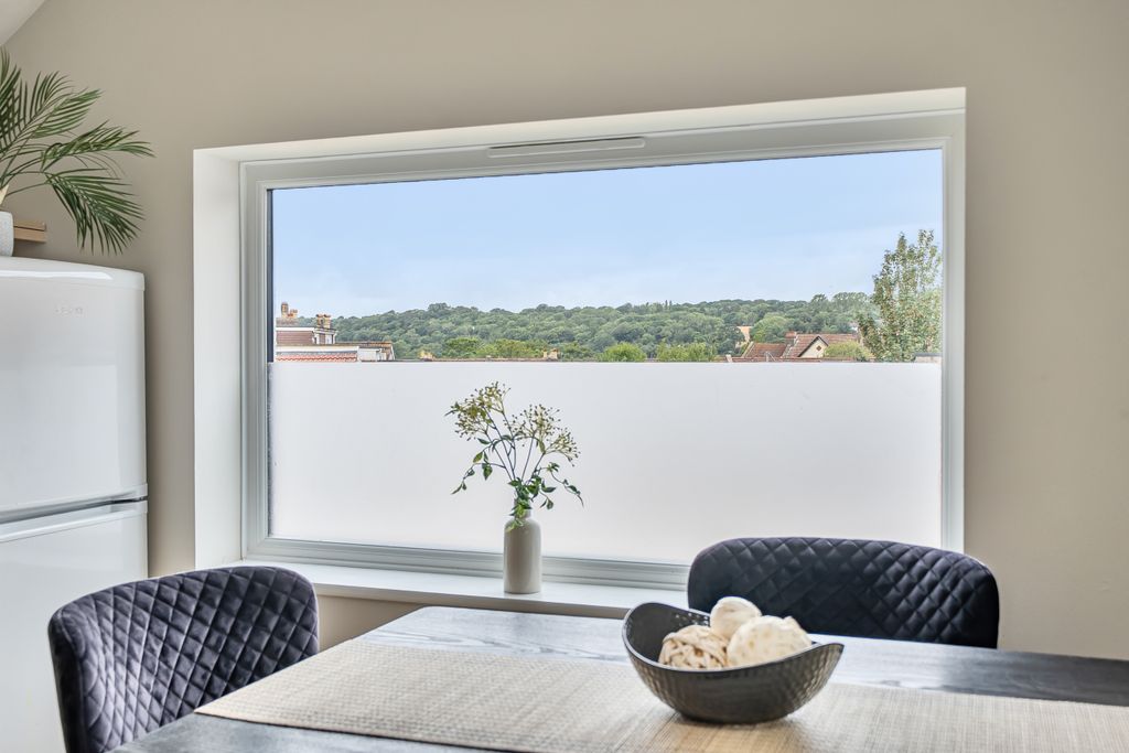 Property photo 3 of 18 Dining Area/View
