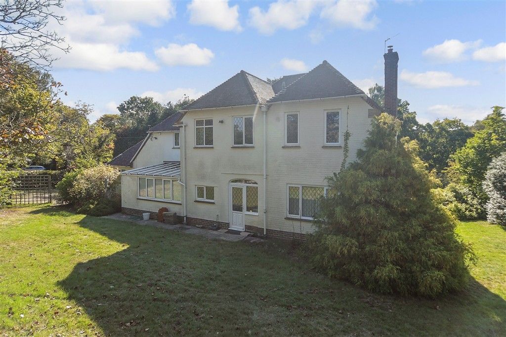 Property photo 2 of 15 Front External (Web)