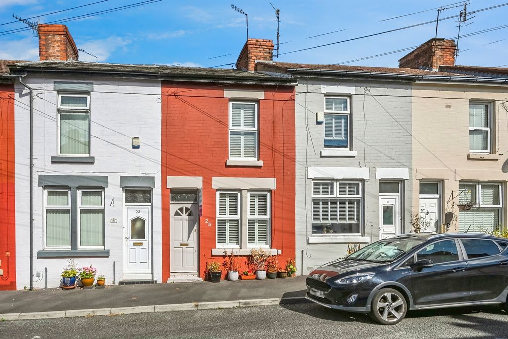 Property photo 1 of 11