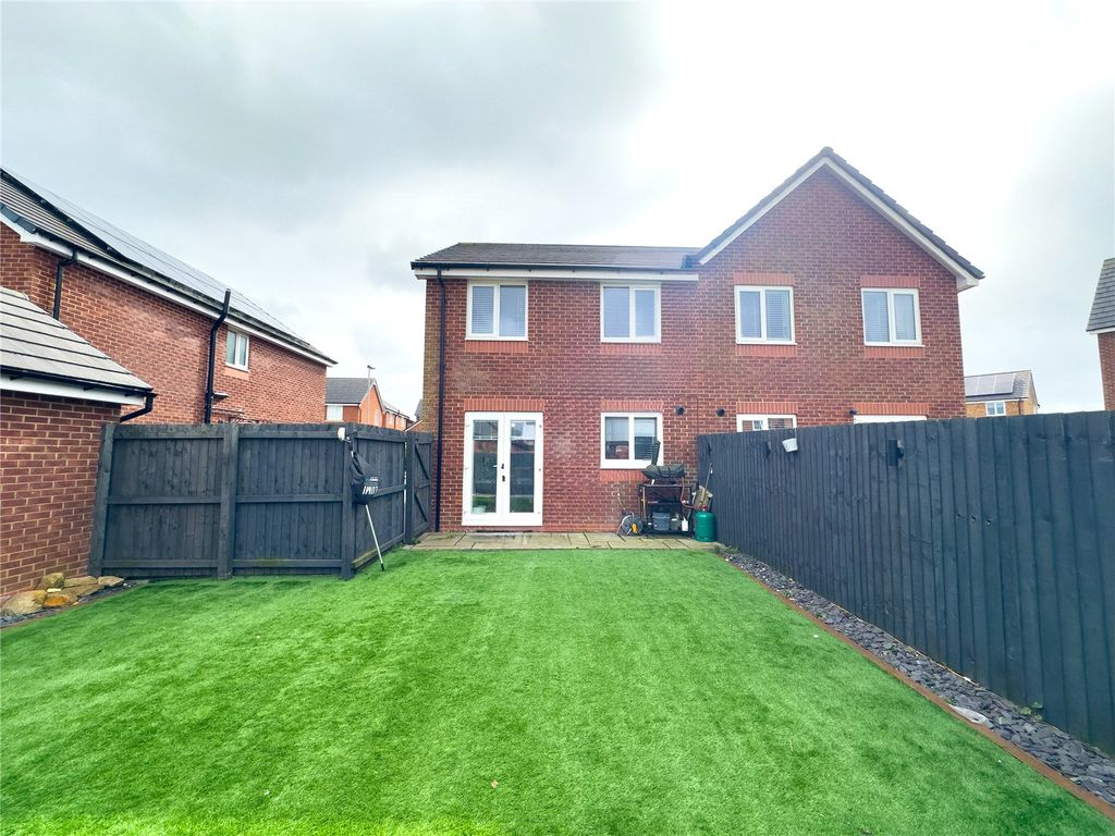 Property photo 2 of 19 Picture No. 10