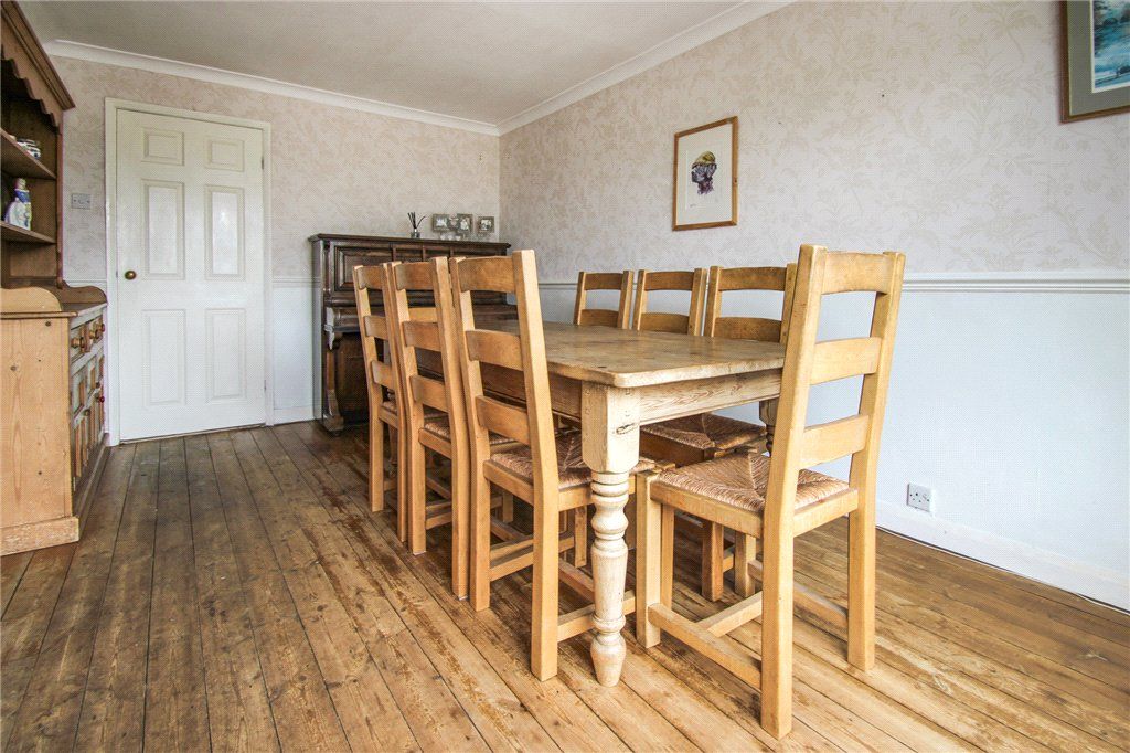 Property photo 3 of 9 Dining Room