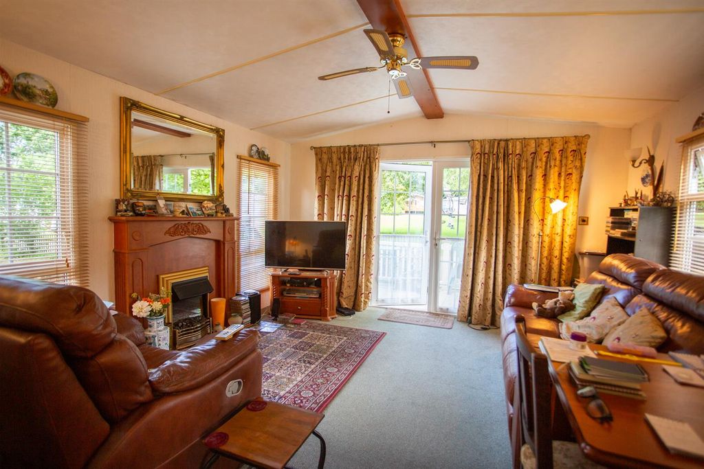 Property photo 1 of 13 Derb8853.Jpg
