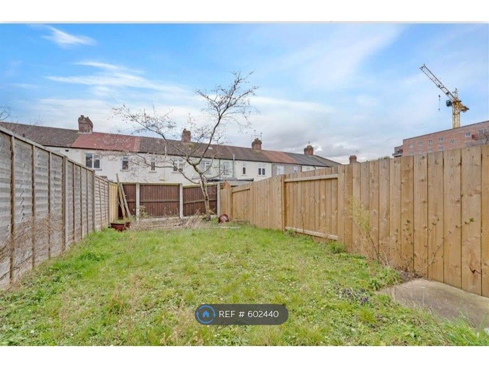 Property photo 3 of 16 Full View Of Rear Private Garden