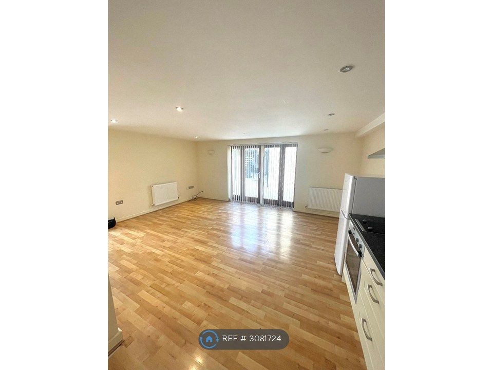 Property photo 3 of 5